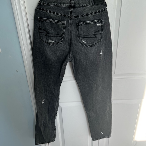 American eagle high waisted mom jeans - Picture 2 of 2